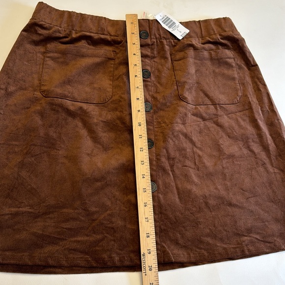 Torrid corduroy skirt - Picture 4 of 5